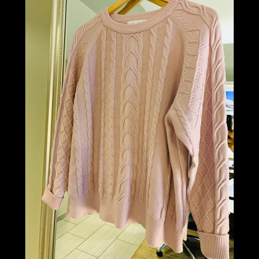 Sweater - Picture 4 of 4